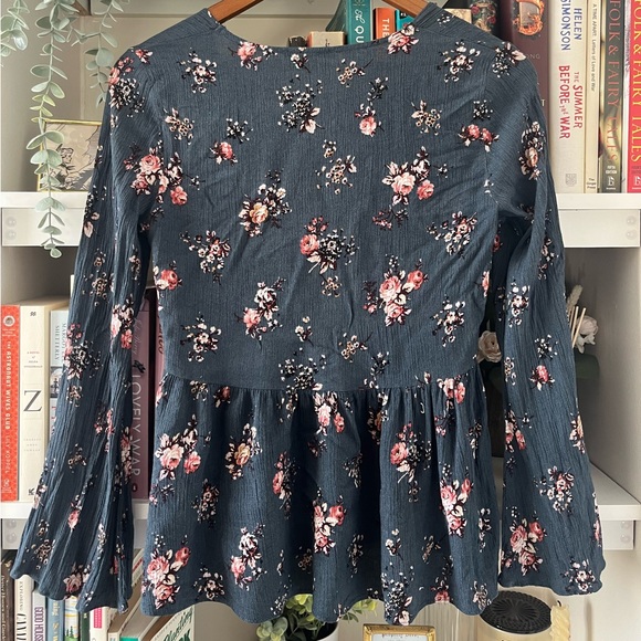 American Eagle Boho Front Bow Blouse - Picture 2 of 4